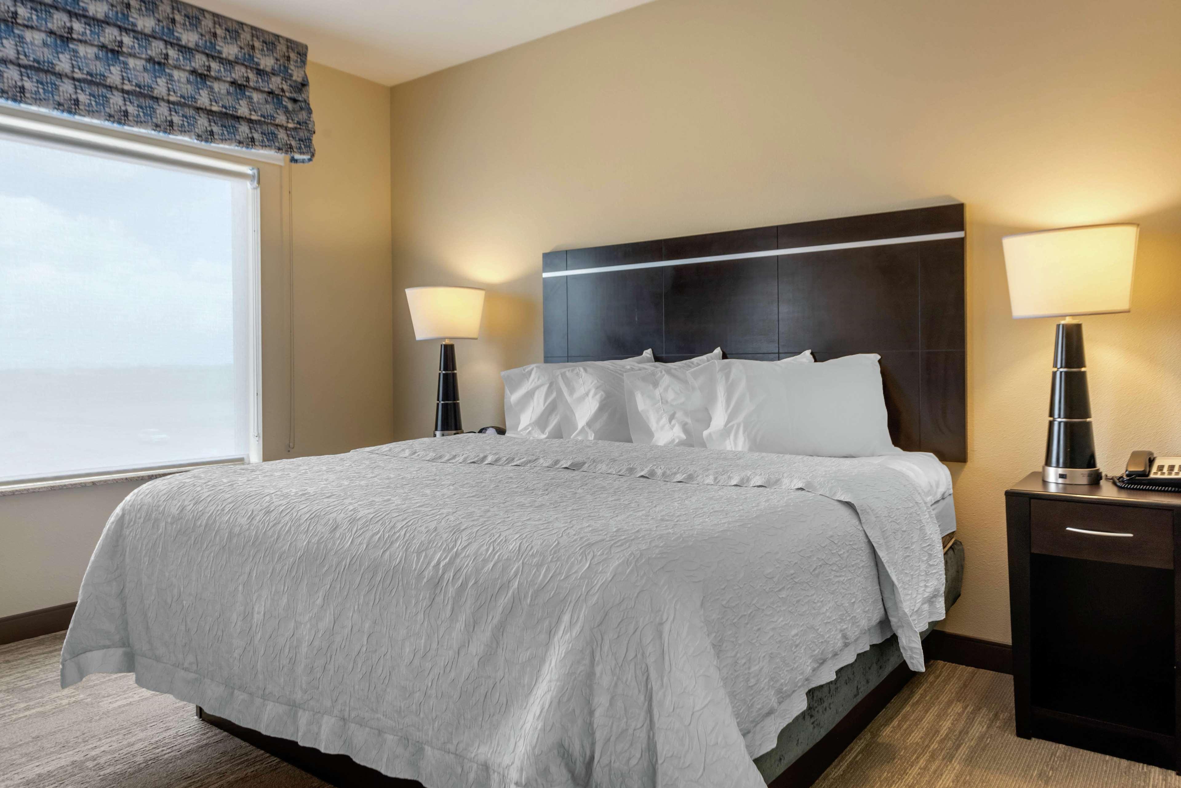 Hampton Inn Аламоса Екстериор снимка