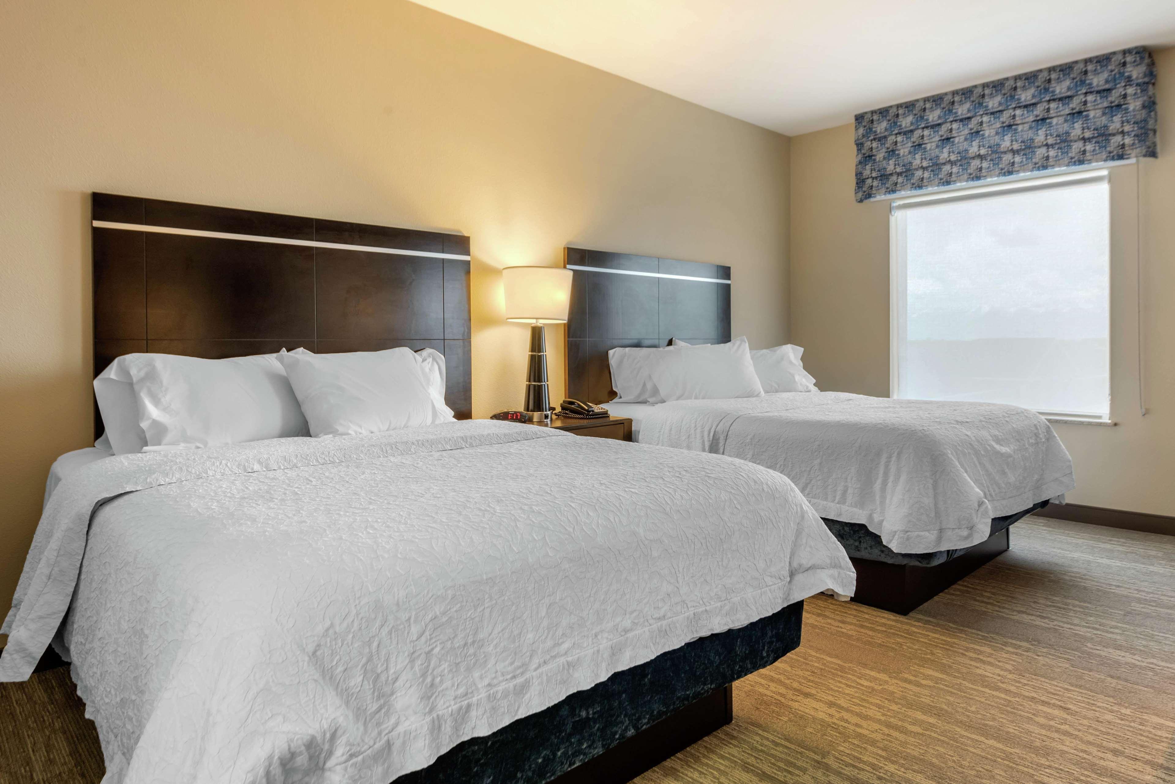 Hampton Inn Аламоса Екстериор снимка