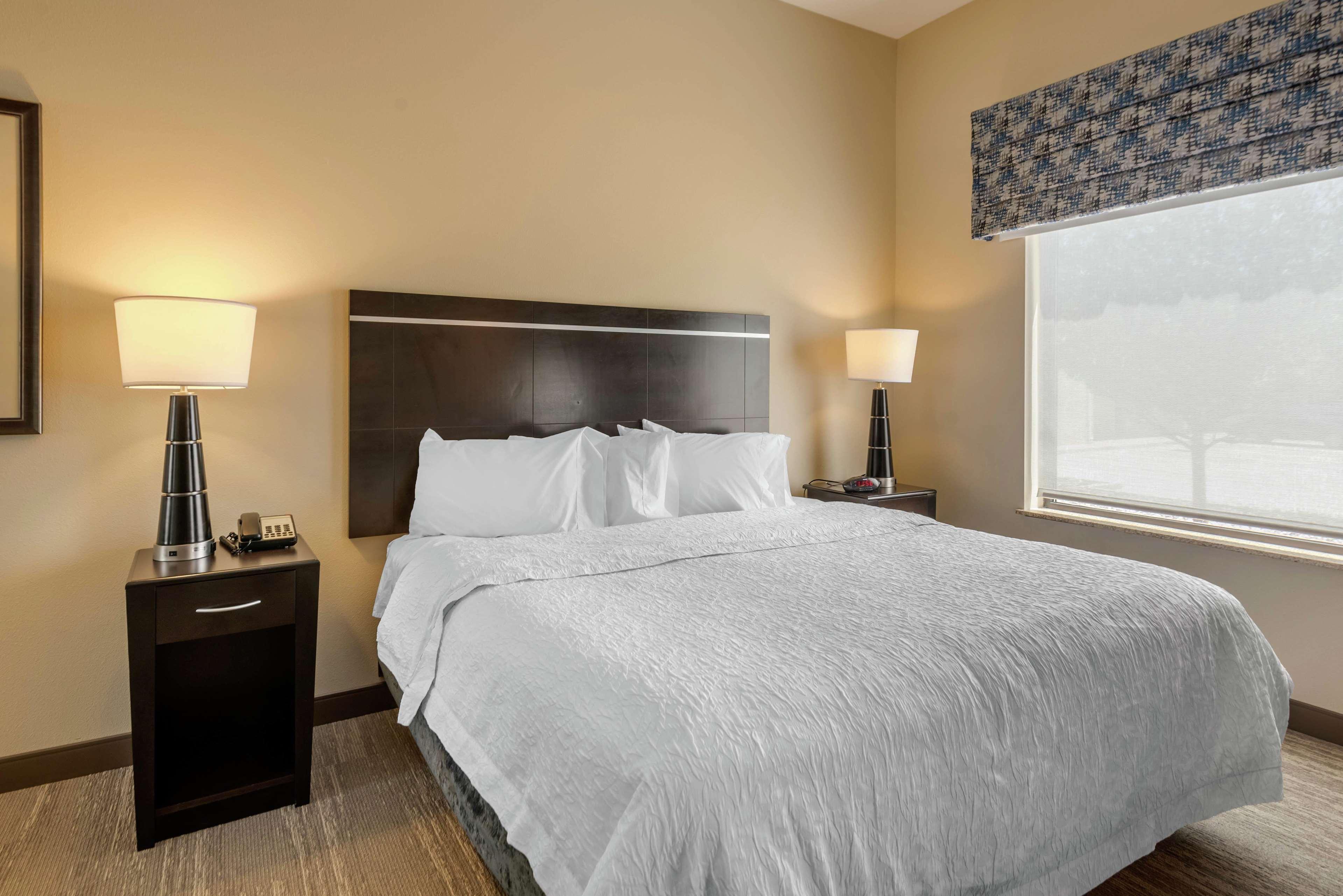 Hampton Inn Аламоса Екстериор снимка