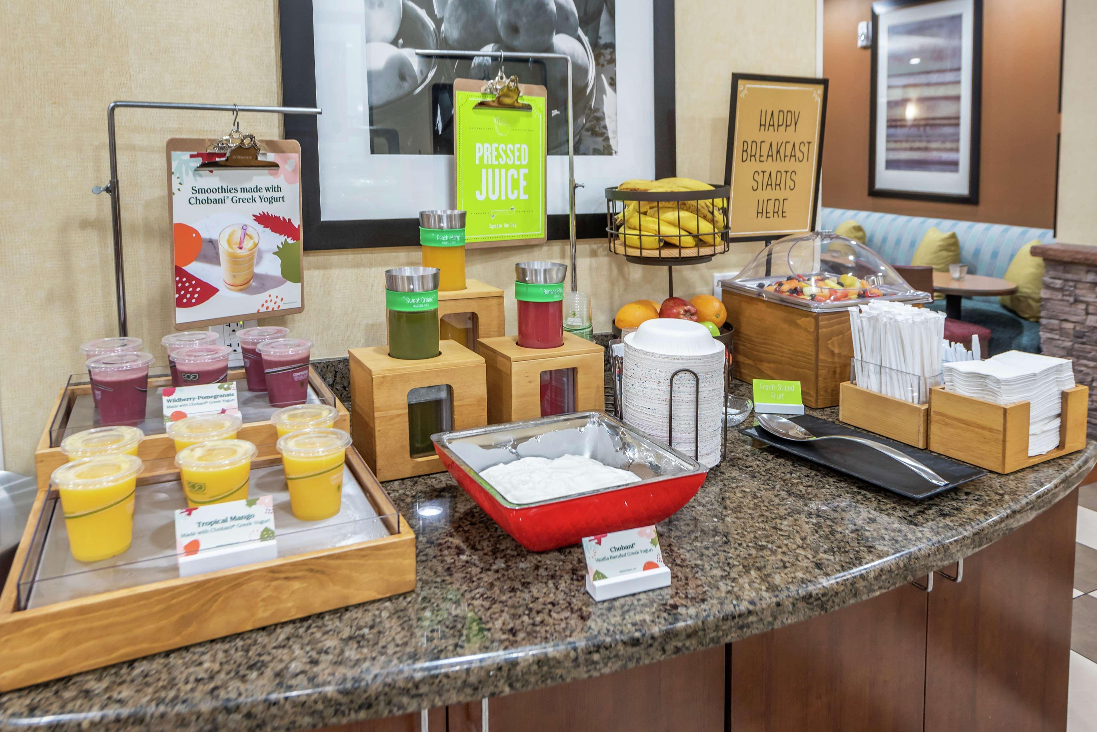 Hampton Inn Аламоса Екстериор снимка