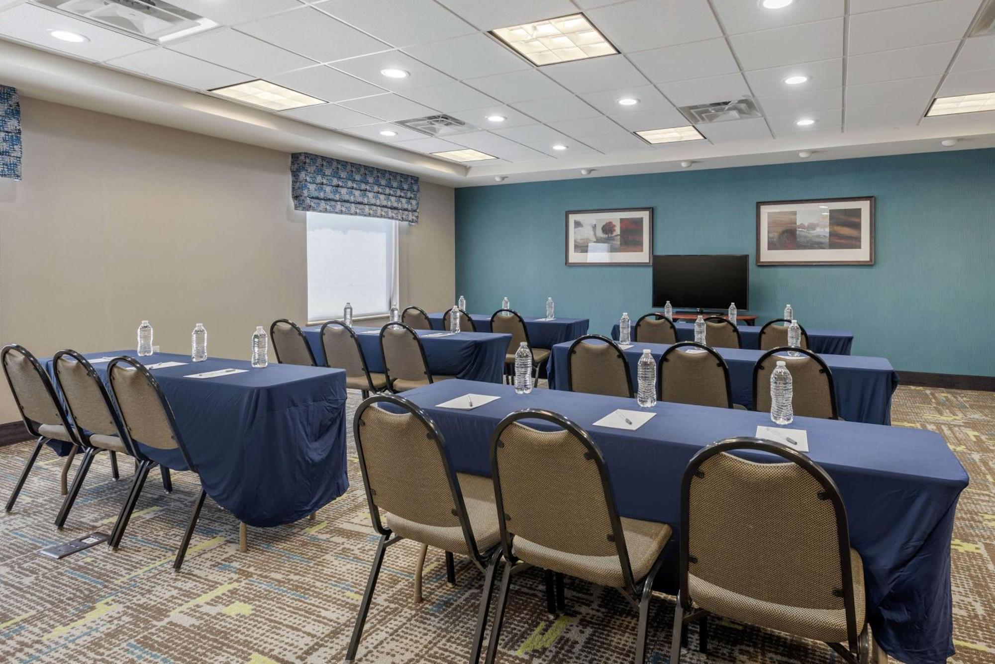 Hampton Inn Аламоса Екстериор снимка