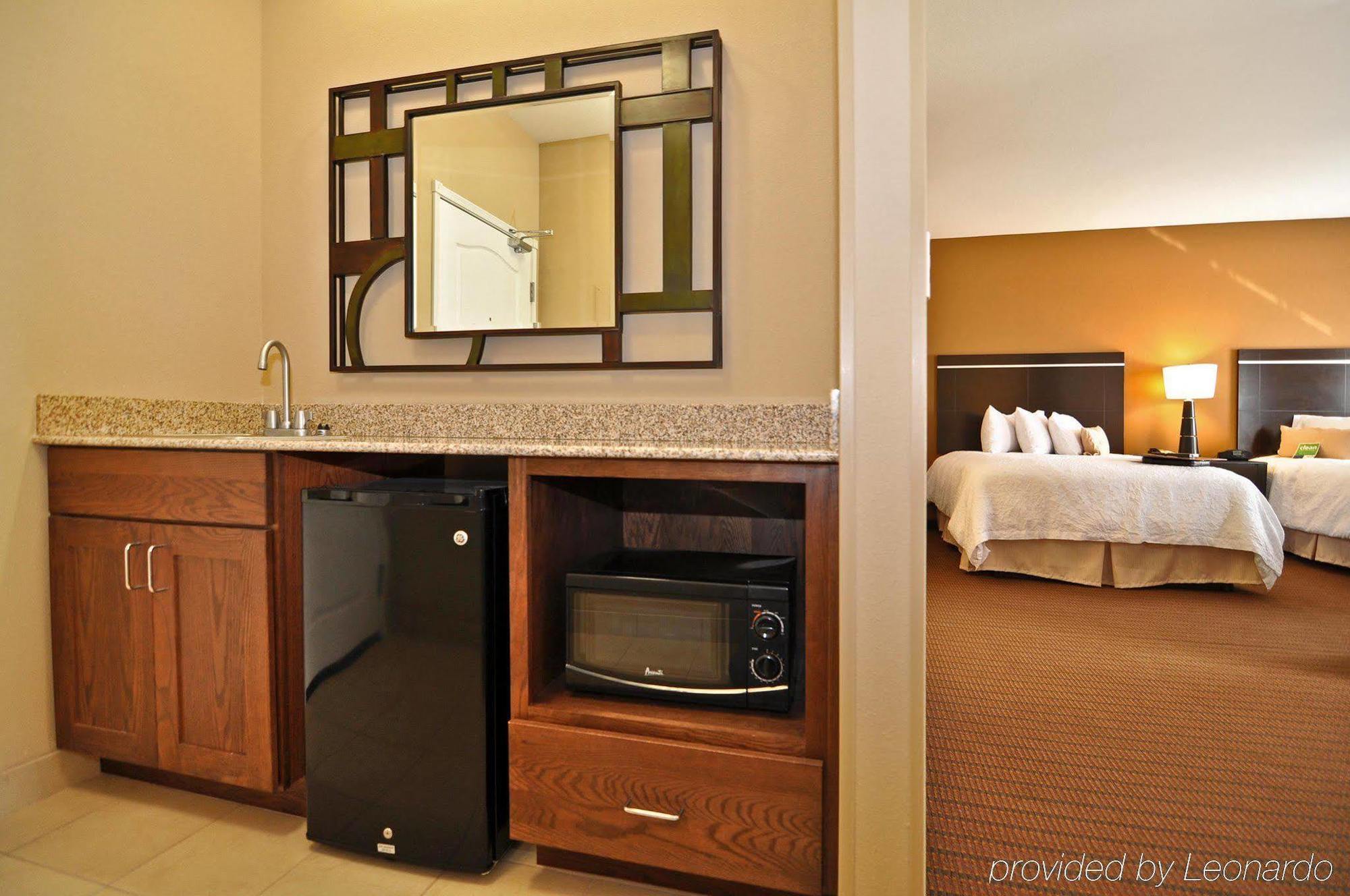 Hampton Inn Аламоса Стая снимка