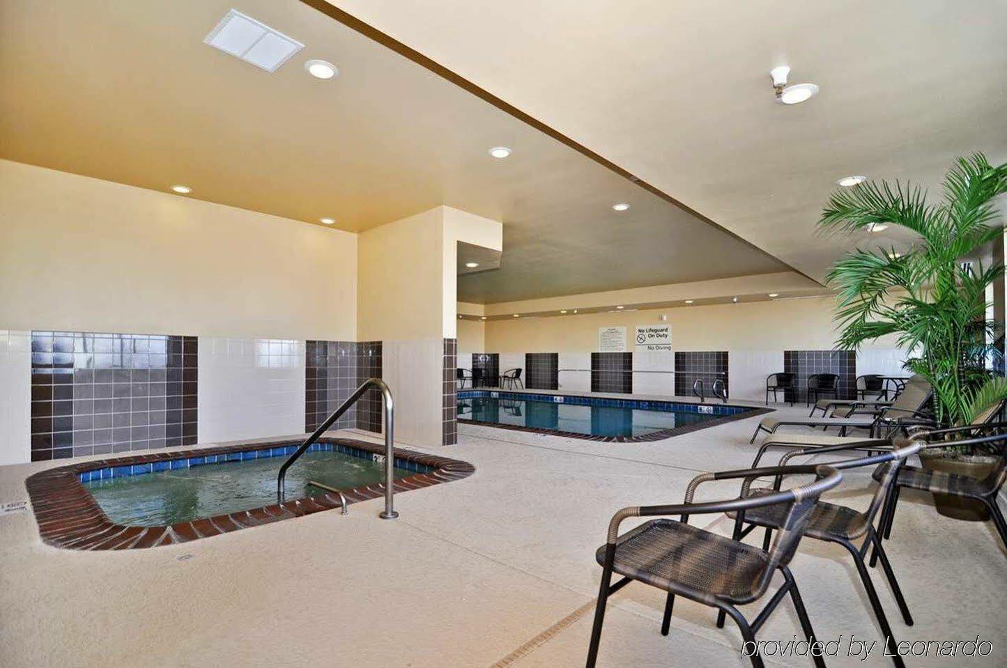 Hampton Inn Аламоса Екстериор снимка
